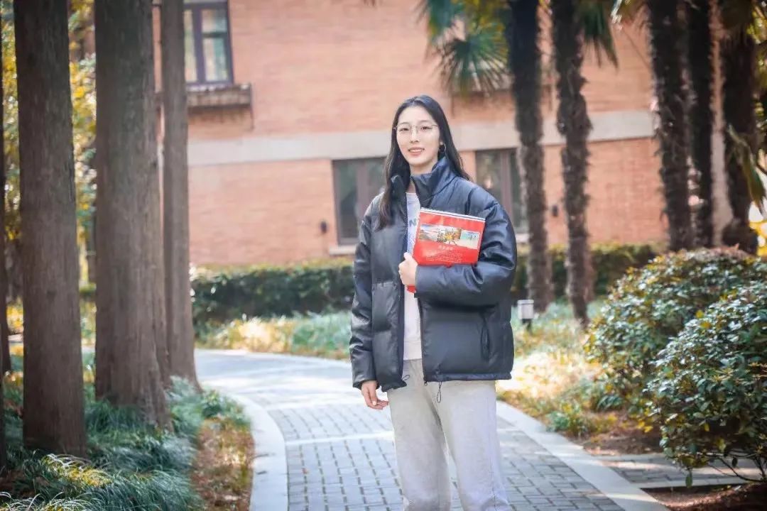 美女學霸用“豬鼻子”圈住兩篇SCI，保研浙大！網友：我連熱搜都沒看懂