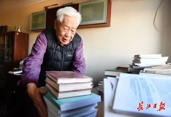 論文被中國知網擅自收錄，九旬名教授維權獲賠70多萬元！