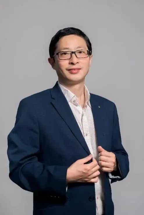 火了！上海“男神”教授：發表230余篇SCI！