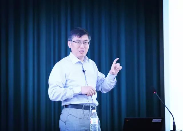 盧柯院士：科學研究越早經歷越好，缺啥補啥把教材翻爛