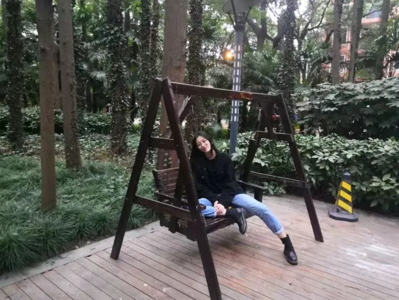 美女學霸用“豬鼻子”圈住兩篇SCI，保研浙大！網友：我連熱搜都沒看懂