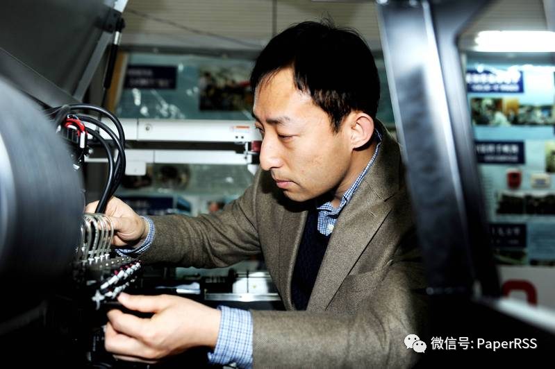 從中專到歐洲科學院院士，這名學者連續兩年拿下行業頂級大獎！