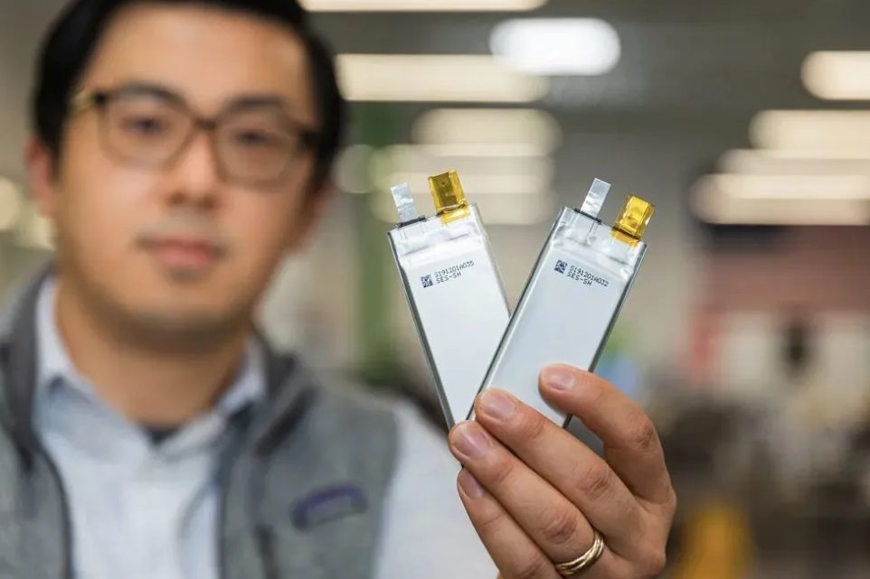 世界首個實用鋰金屬電池發布！107 Ah，417 Wh/kg，935 Wh/L