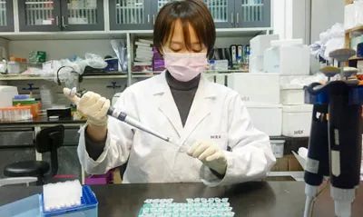 師承施一公，清華學霸攻克世界難題，日工作14小時，堅持國內科研