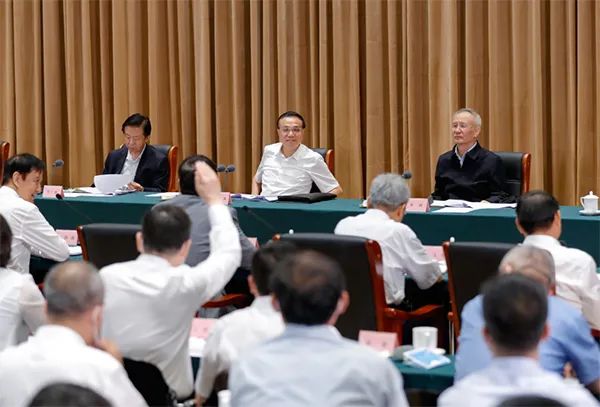 當著李克強總理的面，院士直言不諱：當前學術生態有極大問題！