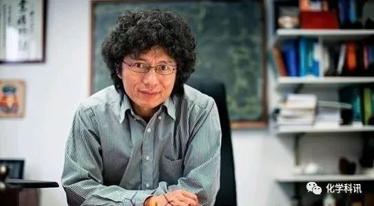 麥克阿瑟天才獎得主余金權：前十年選擇難度不大的課題可能導致終身平庸
