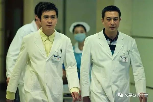 如何把實驗服穿得比較好看？