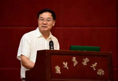 張啟發(fā)院士給自己博士生寫的一封信：每天工作12小時(shí)只是一個(gè)下限！