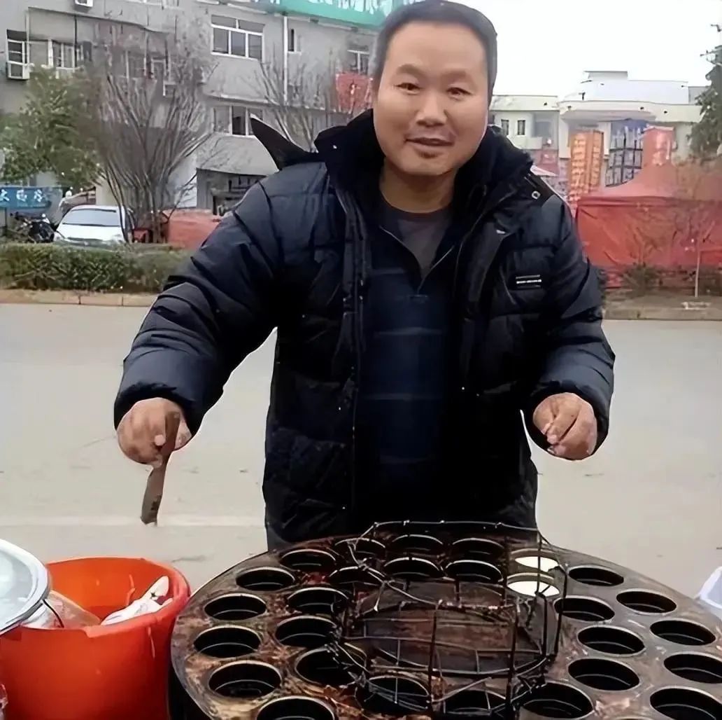 雙一流高校女教授和校門口擺攤的丈夫，女教授：他都是為了我