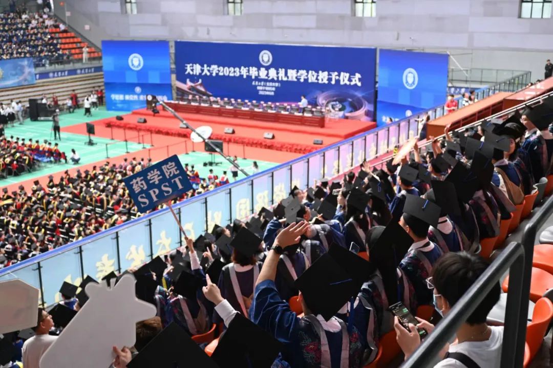厲害！博士生發(fā)了20多篇SCI，畢業(yè)典禮被校長(zhǎng)點(diǎn)名！