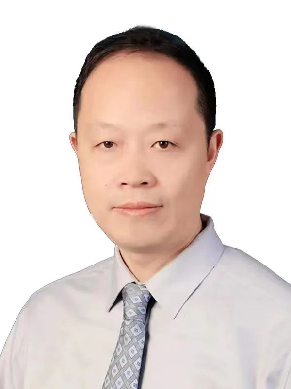 “90后”博導、985大學副院長，當選全國政協委員！